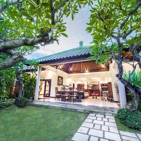 Villa Frangipani Sanur Zewnętrze zdjęcie
