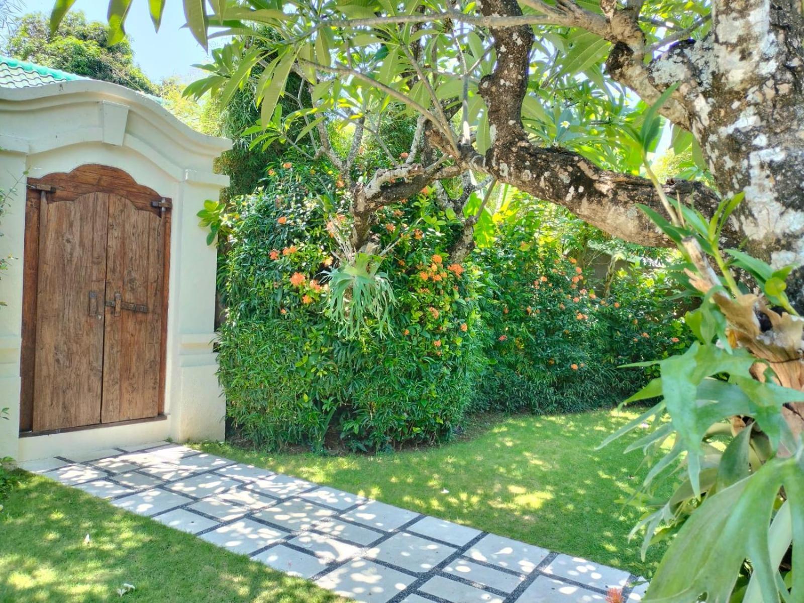 Villa Frangipani Sanur Zewnętrze zdjęcie