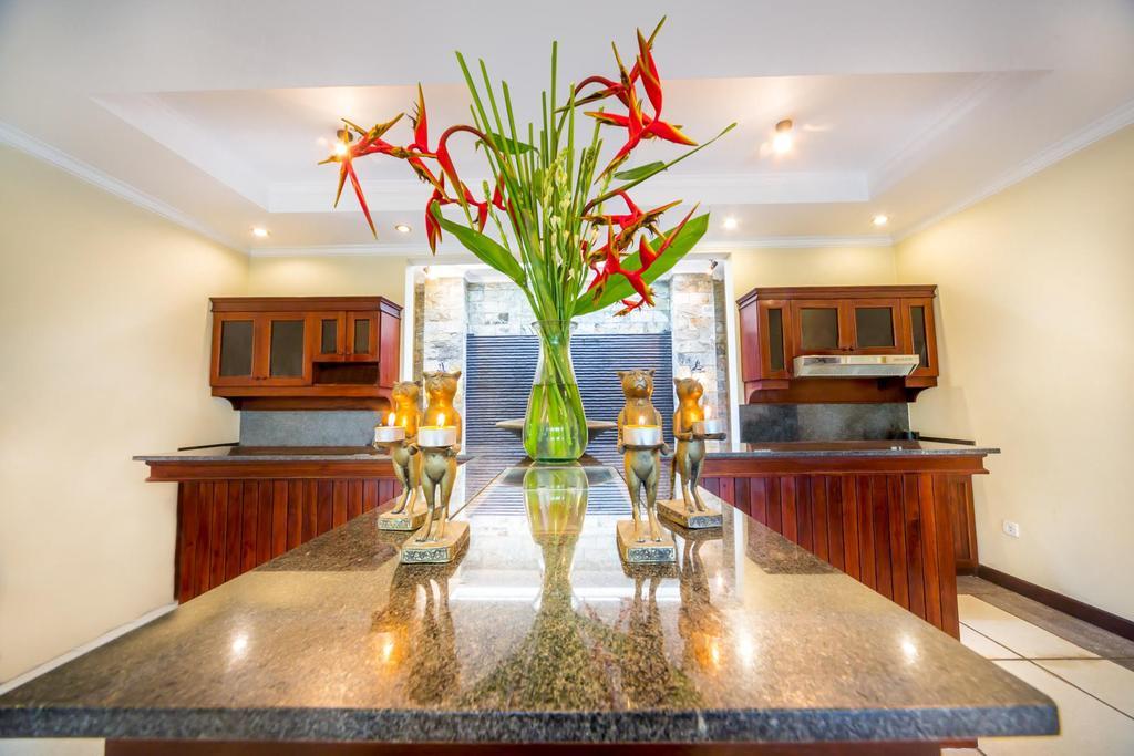 Villa Frangipani Sanur Zewnętrze zdjęcie