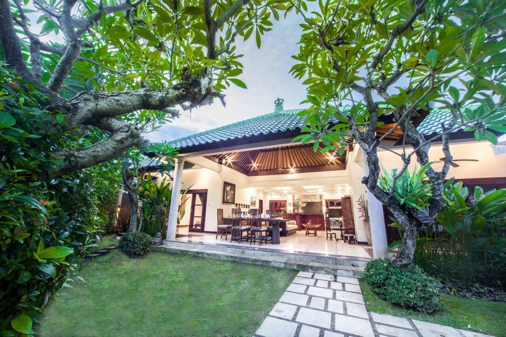 Villa Frangipani Sanur Zewnętrze zdjęcie